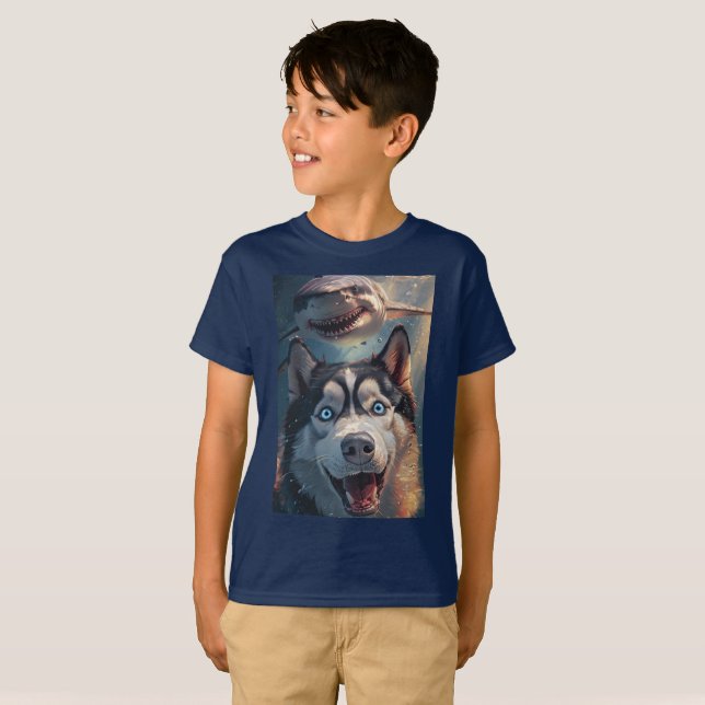 T-shirt Husky rencontre Shark Kids’ Ocean Adventure Tee (Devant entier)