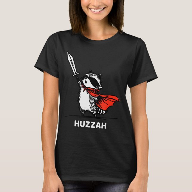 T-shirt Huzzah Raccoon Knight Funny Sword Meme Quote  (Devant)