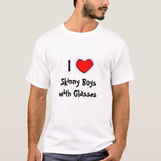T-shirt I garçons maigres de coeur avec des verres
