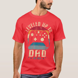 T-shirt I Leveled Up to Dad 2025 Promoted to Daddy Soon to