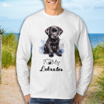 T-shirt I Love My Labrador - mignon Chien de Chien<br><div class="desc">Introduire l'ajout parfait à toute garde-robe amoureux des chiens! Notre t-shirt "I Love My Labrador" présente une étonnante aquarelle d'un chiot récupérateur de labrador noir, avec un design mignon et moderne du coeur et de l'empreinte de patte. Que vous soyez une mère de chien fière ou un père de chien,...</div>