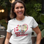 T-shirt I Love My Senior Grad Photo Custom<br><div class="desc">Montrez à votre gran combien vous êtes fier de cette chemise photo I Love My Senior ! Il suffit de télécharger une photo et Zazzle l'imprimera sur une chemise pour vous. Commandez les vôtres dès aujourd'hui !</div>