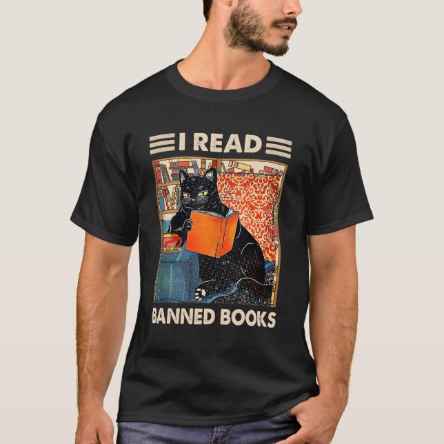 T-shirt I Read Banned Books Black Cat Reader Bookworm (Devant)