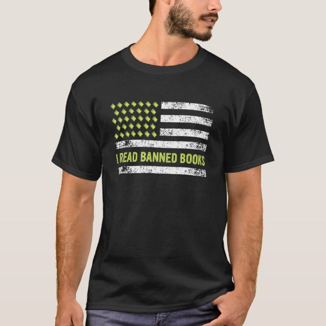 T-shirt I Read Banned Books Retro Usa Flag Reading Librari (Devant)