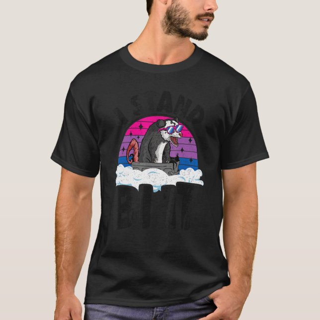 T-shirt I Stand Bi It Opossum Bisexual Pride drapeau Arc-e (Devant)