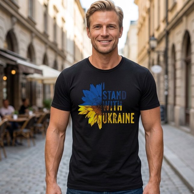 T-shirt I stand with Ukraine. Sunflower symbol of Peace.  (Créateur téléchargé)