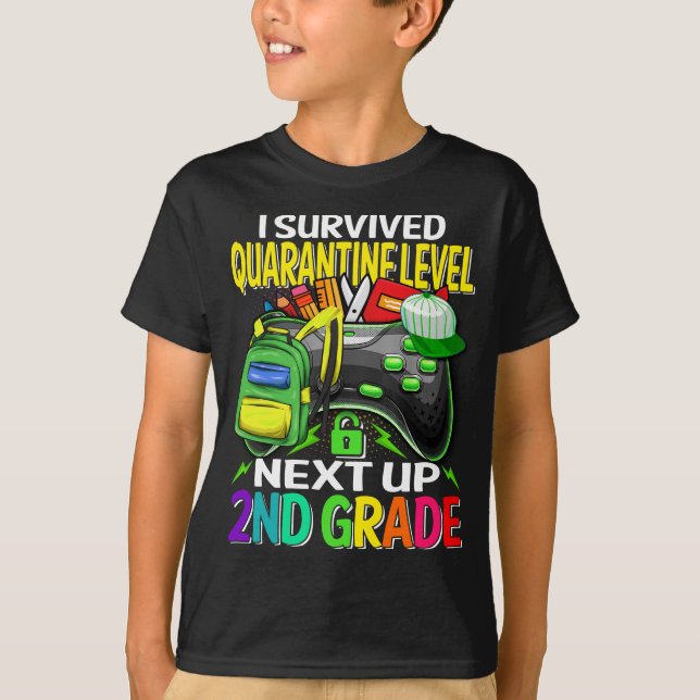 T-shirt I Survied Quarantine Next Up 2nd Grade Game (Devant)