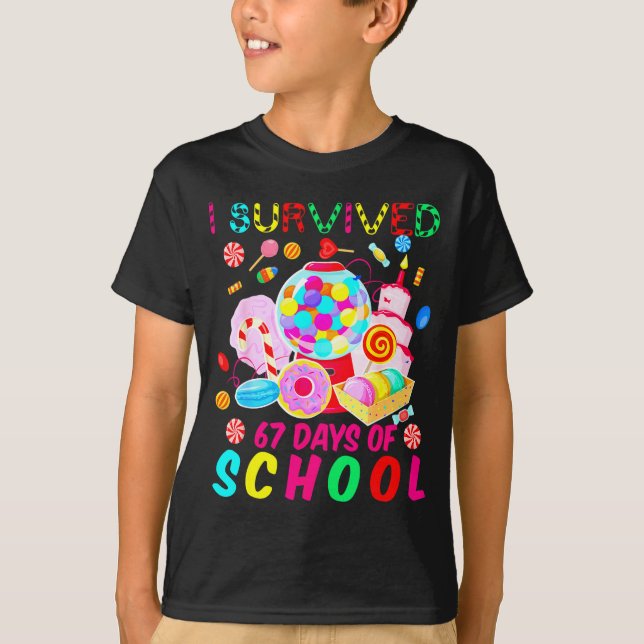T-shirt I Survived 67 Days Of School Candy Funny 67 Teache (Devant)
