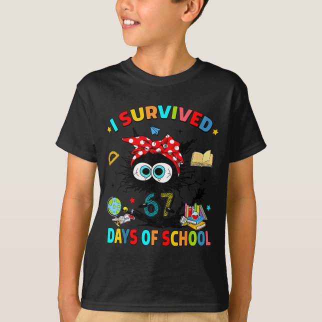 T-shirt I Survived 67 Days Of School Funny Black Cat Six S (Devant)