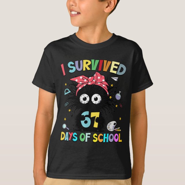 T-shirt I Survived 67 Days Of School Funny Black Cat Six S (Devant)