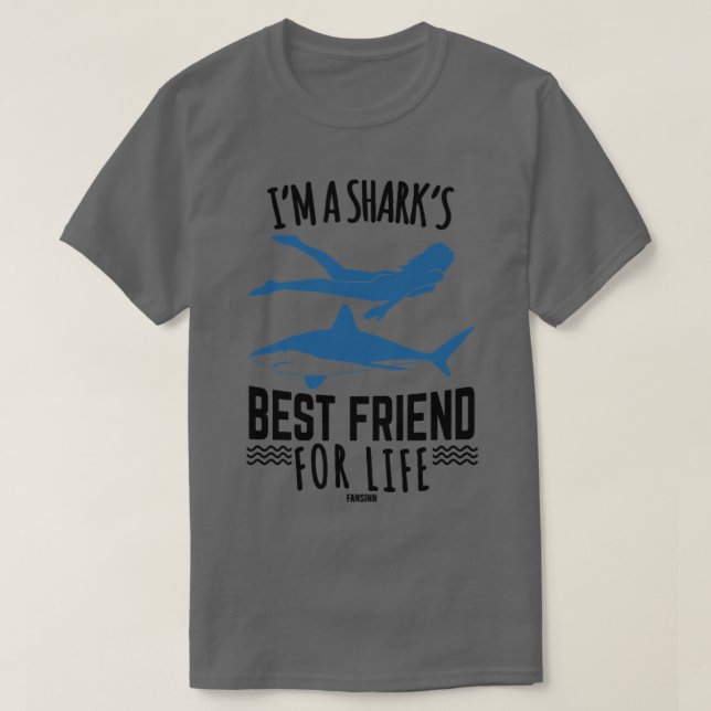 T-shirt I swim with sharks in the sea  (Design devant)