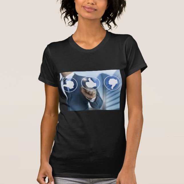 T-shirt icônes de pouce pour le concept de révision client (Devant)