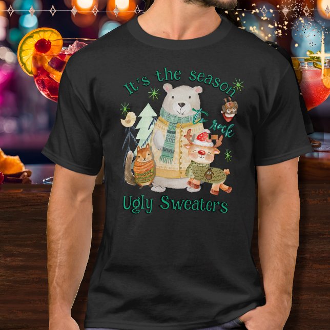T-shirt Il aime les sueurs moches top noir (He Likes Ugly Sweaters black top)