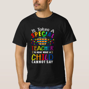 T-shirt Il Faut Un Enseignant Spécial