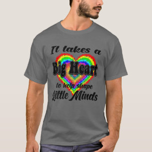 T-shirt Il Faut Un Grand Coeur Pour Aider À Former Les Pet