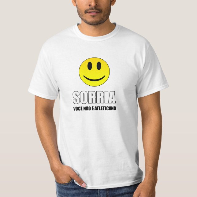 T-shirt Il sourie (Devant)
