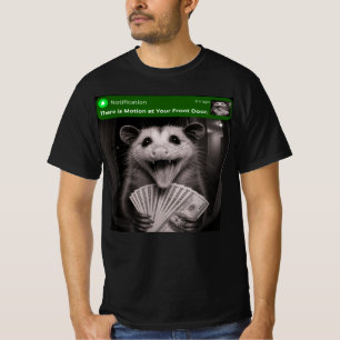 T-shirt Il y a du mouvement à votre porte d'entrée Opossum