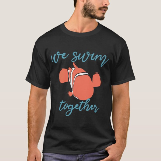 T-shirt Illustration de Just Keep Swimming avec Nemo Cha (Devant)