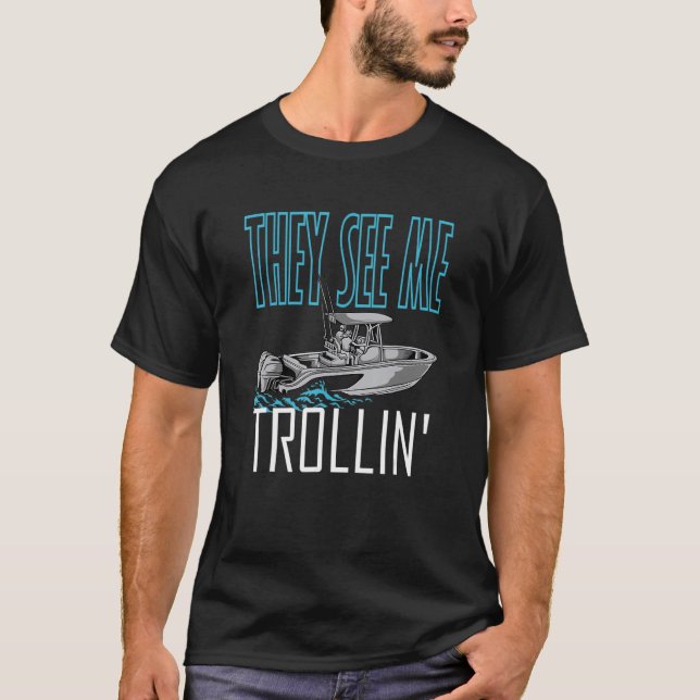 T-shirt Ils Me Voient Bateau Famille Pêche Bateau Trolli (Devant)