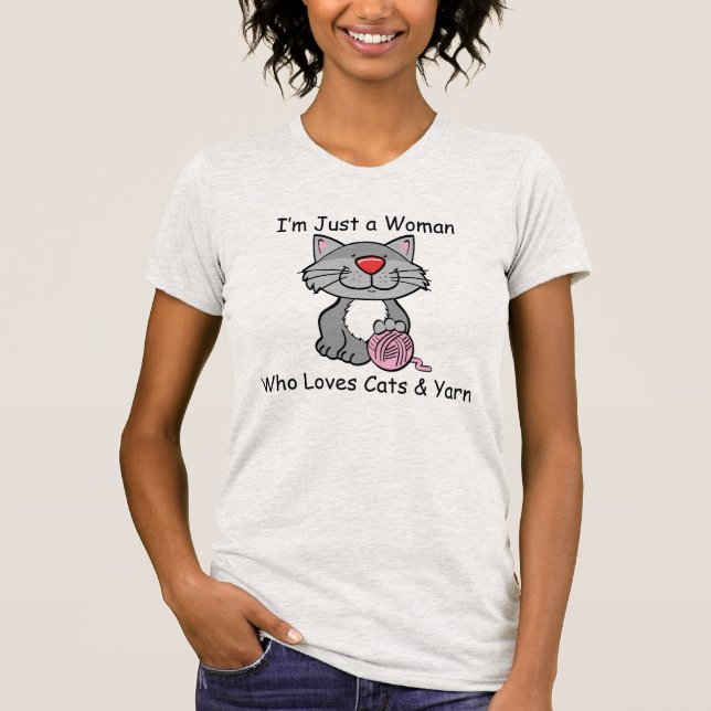 T-shirt Im juste une femme qui aime les chats et le fil (Devant)