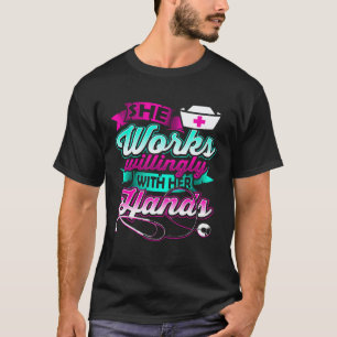 T-shirt Infirmière Amour Étudiante en Soins Infirmiers RN