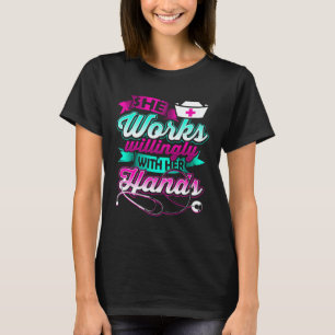 T-shirt Infirmière Amour Étudiante en Soins Infirmiers RN