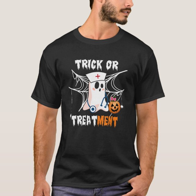 T-shirt Infirmière Halloween Trick Ou Traitement (Devant)