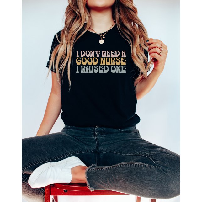 T-shirt Infirmière inscrite à l'école de soins infirmiers  (Créateur téléchargé)