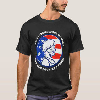 T-shirt Infirmière scolaire sauvant le monde un parc de gl