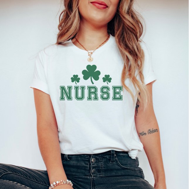 T-shirt Infirmière St. Patrick’s Day Clover vert (Créateur téléchargé)