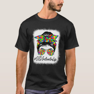 T-shirt Instructrice de GED chignon désordonné soutenant l