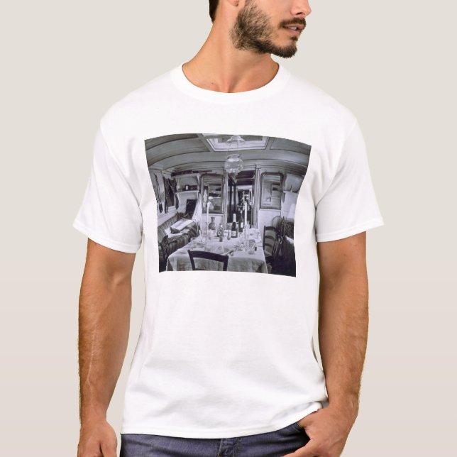 T-shirt Intérieur d'un bateau du Nil (photo de b&w) (Devant)