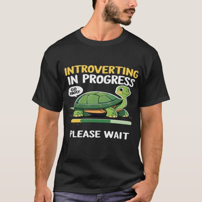T-shirt « Introversion en cours » – Drôle de charg (Devant)