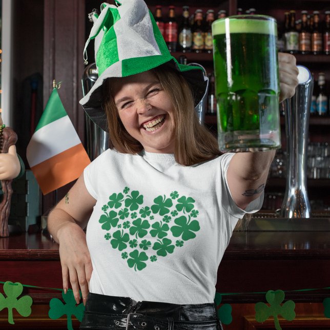T-shirt Irish Green Clover Heart St. Patrick's Day (Créateur téléchargé)