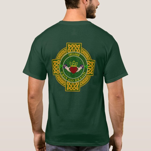 T-shirt Irlandais Claddagh avec Golden Celtic Cross Person (Dos)