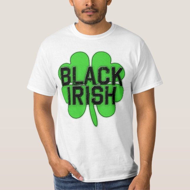 T-shirt Irlandais de noir avec le grand shamrock pour le (Devant)