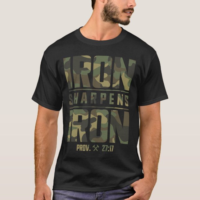 T-shirt Iron Sharpens Fer Christian Hommes Écriture Camo G (Devant)