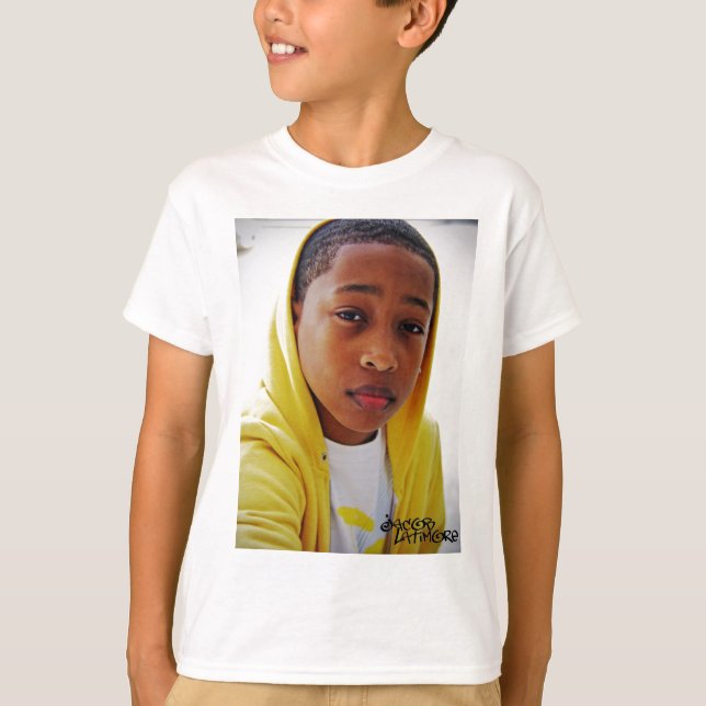 T-shirt Jacob Latimore dans la pièce en t jaune (Devant)
