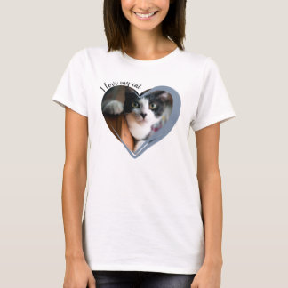 T-shirt J'adore la photo de mon chat au cœur 