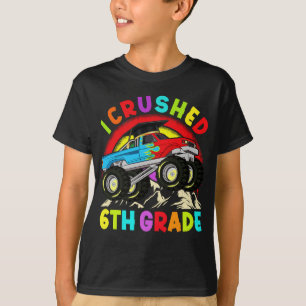 T-shirt J'ai broyé 6e année Monster Truck Graduation Cap