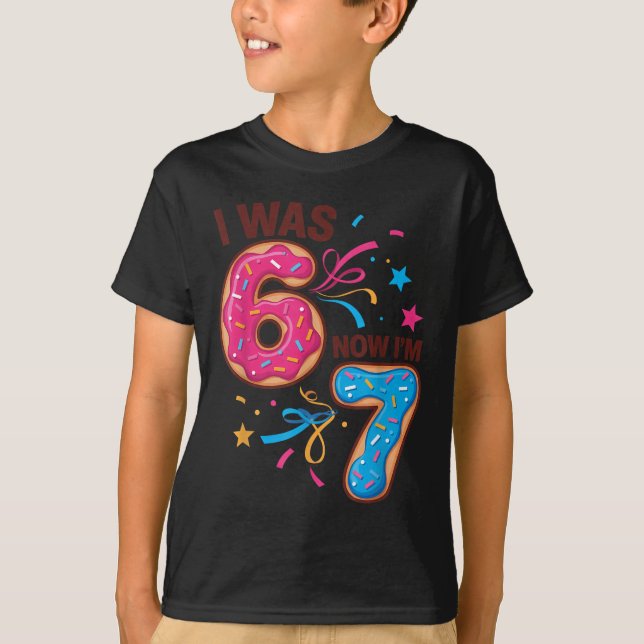 T-shirt J'ai eu 7 ans pour mon anniversaire J'avais 6 ans  (Devant)