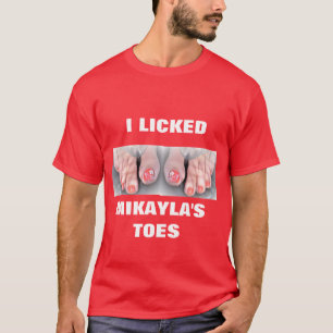 T-SHIRT J'AI RAVERSÉ LES JOUETS DE MIKAYLA