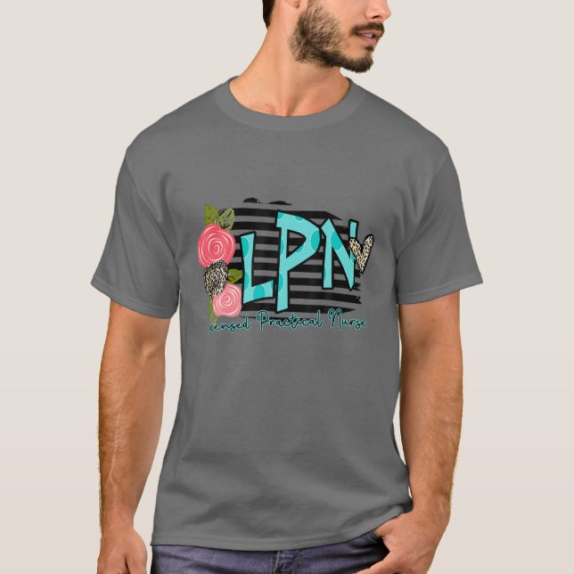 T-shirt J'Aime Être Un LPN (Devant)