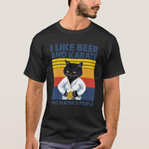 T-shirt J'aime la bière et le karaté et peut-être 3 person