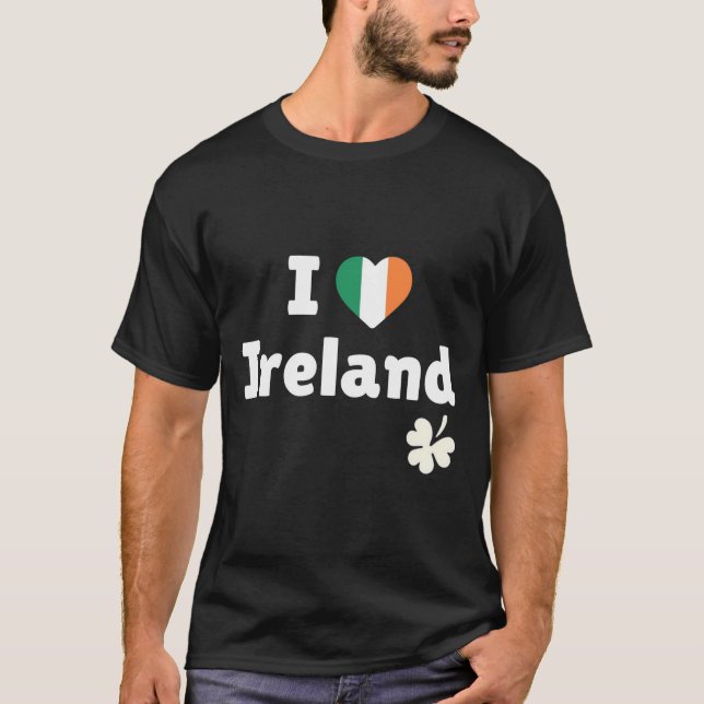 T-shirt J'aime l'Irlande - Cœur du drapeau irlandais et tr (Devant)