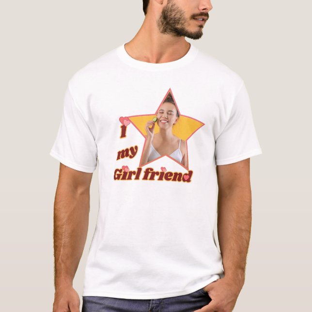 T-shirt J'aime ma petite amie. Photo modifiable en jaune (Devant)