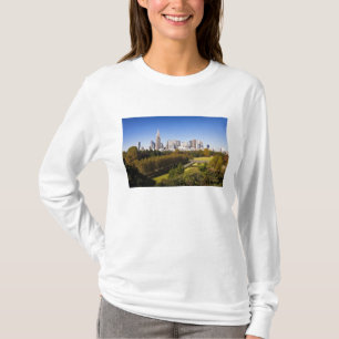 T-shirt Japon. Tokyo. Skyline du quartier de Shinjuku et
