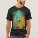 T-shirt Jardin aux fleurs Gustav Klimt<br><div class="desc">T-shirt avec peinture à l’huile de Gustav Klimt Jardin aux fleurs (1906). Un beau jardin de fleurs violettes,  rouges,  blanches,  bleues et oranges. Un grand cadeau pour les amateurs d'art Art Nouveau et autrichien.</div>