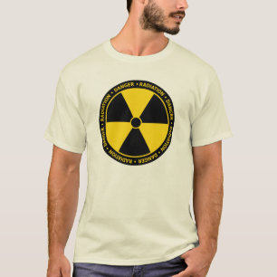 T-shirt jaune de symbole de rayonnement