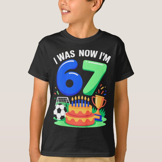 T-shirt J'avais 6 ans maintenant j'ai 7 ans Football 67 _3 (Devant)